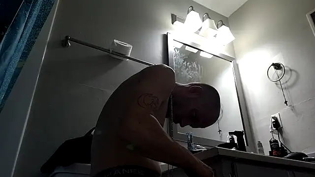 Snapshot of Dakota665 chatting on October 2025 05:35:02 AM Dakota665 online show from October 2025 05:35:02 AM