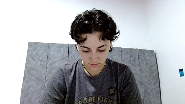 linda 33 online show from November 2025 01:16:02 AM