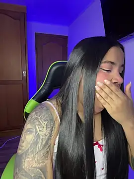 Snapshot of leila_22 chatting on February 2026 07:45:02 AM leila 22 online show from February 2026 07:45:02 AM