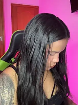 Snapshot of leila_22 chatting on March 2026 07:47:01 AM leila 22 online show from March 2026 07:47:01 AM