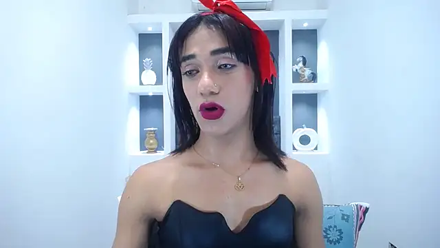 KatrinaQueen1 online show from March 2025 12:14:02 PM