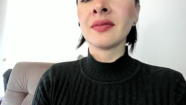 queen fetish online show from January 2025 04:51:02 PM