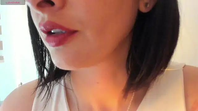 queen fetish online show from October 2025 01:20:01 PM