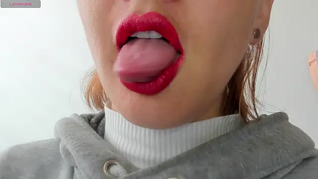 queen fetish online show from March 2026 04:30:02 PM