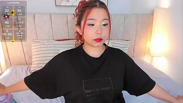 Atenea cuteee online show from April 2026 07:17:02 PM