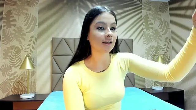 Snapshot of AnneDixie chatting on May 2026 03:12:02 AM AnneDixie online show from May 2026 03:12:02 AM