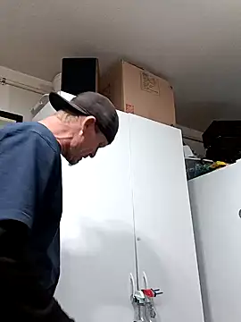 Snapshot of ironwood420 chatting on December 2024 10:13:02 PM ironwood420 online show from December 2024 10:13:02 PM