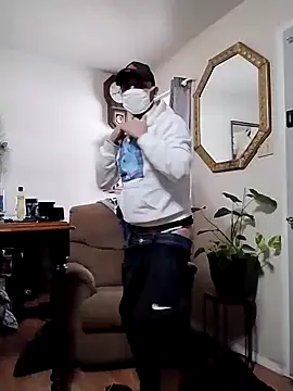 prettyboi6992 online show from February 2025 04:47:02 PM