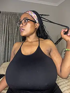 Snapshot of Bustygoddess32 chatting on February 2026 01:23:02 AM Bustygoddess32 online show from February 2026 01:23:02 AM