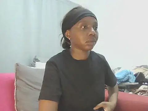 Sexxybella27 online show from April 2026 07:47:01 PM