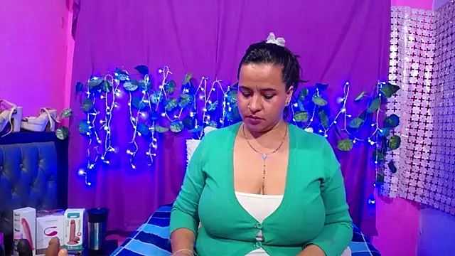 hazel 34 online show from February 2025 05:37:02 AM