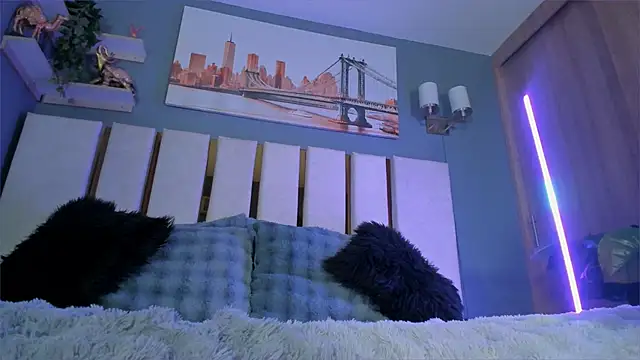 Snapshot of Bambi_gurl chatting on February 2026 01:36:01 AM Bambi gurl online show from February 2026 01:36:01 AM