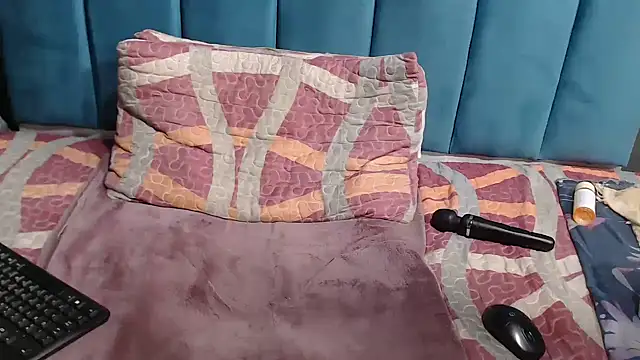 BLACKberry008 online show from February 2025 09:14:01 PM