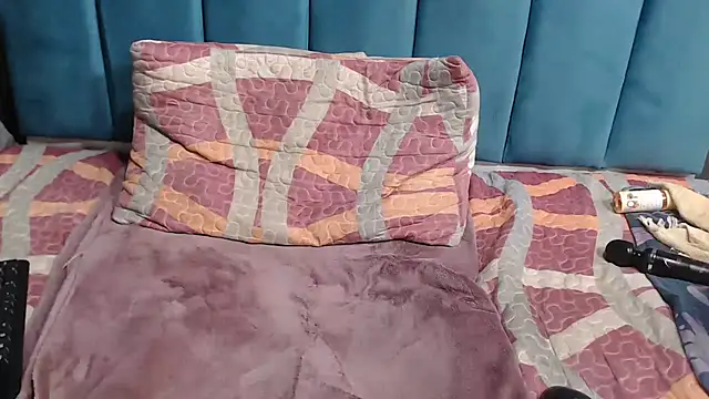 BLACKberry008 online show from February 2025 06:28:01 AM