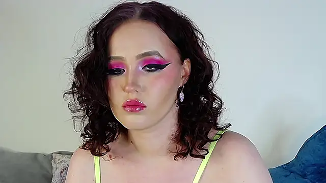 Snapshot of IrinaArt chatting on December 2024 12:46:01 AM IrinaArt online show from December 2024 12:46:01 AM