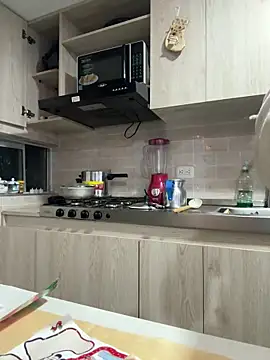 Barbie girl 69 online show from December 2025 11:00:01 PM