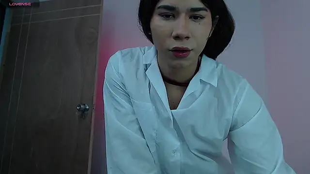 Snapshot of Moon_Foxxy chatting on July 2026 06:06:02 PM Moon Foxxy online show from July 2026 06:06:02 PM