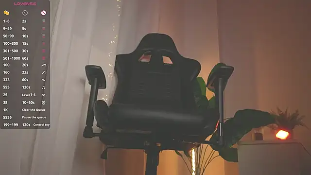 BellaGiaxx online show from January 2025 06:20:01 PM