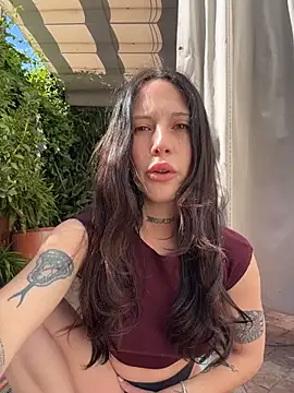 BellaGiaxx online show from April 2026 03:20:02 PM