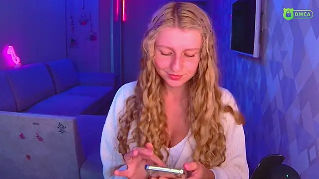 AmaliaQueen online show from September 2025 02:44:01 PM