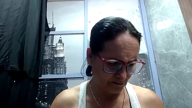 Nastylatinaxxx online show from December 2025 11:11:02 PM