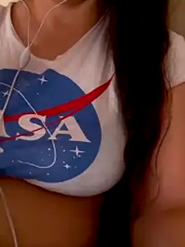 Snapshot of Zanoba-16 chatting on February 2026 11:48:02 AM Zanoba-16 online show from February 2026 11:48:02 AM