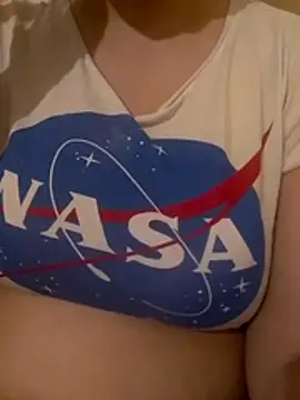 Snapshot of Zanoba-16 chatting on February 2026 12:02:02 PM Zanoba-16 online show from February 2026 12:02:02 PM