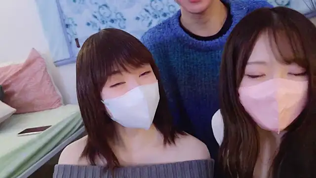 POCARI SWEAT online show from February 2025 01:11:02 PM