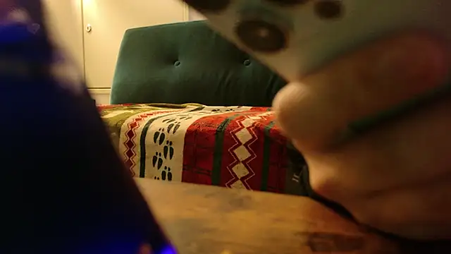 POCARI SWEAT online show from October 2025 03:10:01 PM