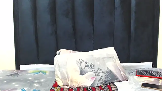 EBONY WILD ASS online show from February 2026 04:47:02 PM