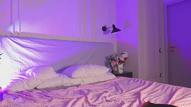 Snapshot of Beatrica_Klein chatting on December 2024 06:35:01 PM Beatrica Klein online show from December 2024 06:35:01 PM