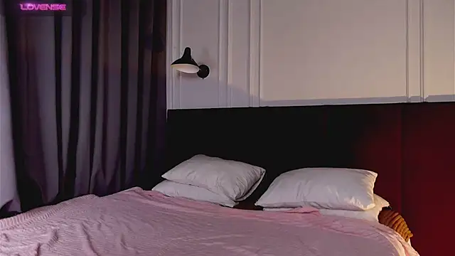 Snapshot of Beatrica_Klein chatting on February 2025 03:31:02 PM Beatrica Klein online show from February 2025 03:31:02 PM