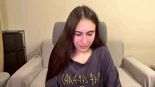 Snapshot of AliceKolltt chatting on February 2026 05:57:02 PM AliceKolltt online show from February 2026 05:57:02 PM