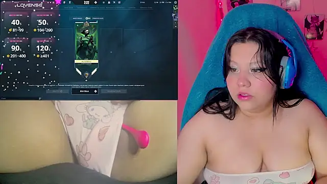 crystal7u7 online show from March 2025 04:44:02 PM