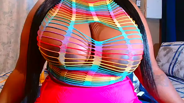 BERNINIBLUSHX89 online show from November 2025 08:33:02 PM