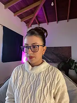 EmaSaenz online show from February 2025 09:40:01 PM