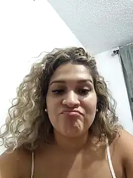 Sara smiiith211 online show from January 2025 01:18:01 AM