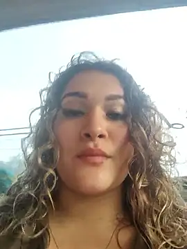 Sara smiiith211 online show from November 2025 07:05:02 PM