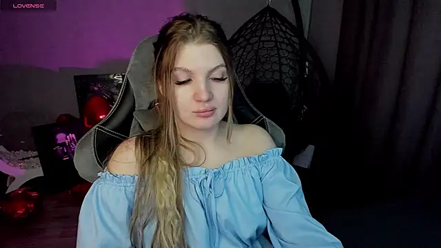 lily williamss online show from March 2025 03:24:01 AM