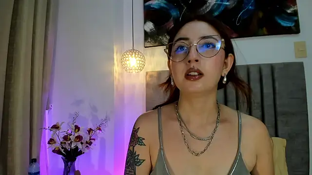 Emilywatsonn online show from October 2025 12:33:02 AM