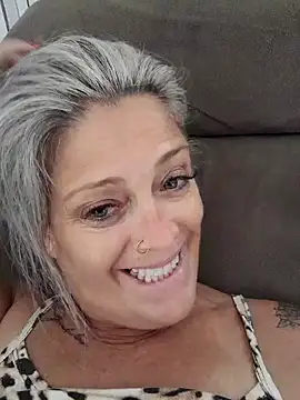 marcialoira online show from January 2025 04:01:01 PM