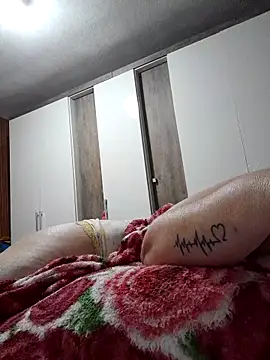 marcialoira online show from November 2025 12:02:02 PM