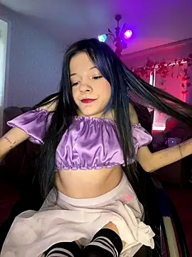 MiniSophiaa online show from September 2025 07:46:02 AM