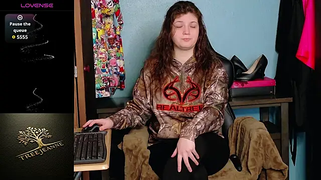 TreeJeanne online show from January 2026 05:17:02 PM