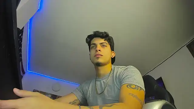 charlie hotxxx online show from December 2024 02:14:01 AM