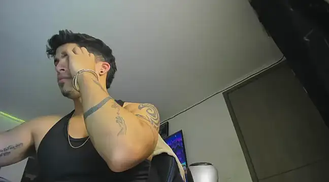 charlie hotxxx online show from March 2025 02:49:02 AM