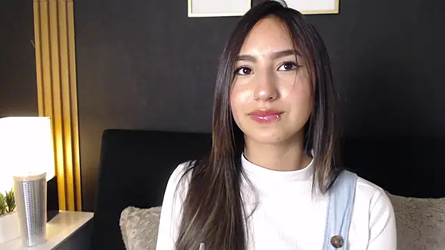 Snapshot of _Emma_Valka chatting on December 2024 08:07:02 PM  Emma Valka online show from December 2024 08:07:02 PM