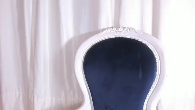 Snapshot of _Emma_Valka chatting on December 2024 12:05:01 AM  Emma Valka online show from December 2024 12:05:01 AM