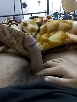 Snapshot of Hot_Boy_2004 chatting on February 2025 11:48:01 PM Hot Boy 2004 online show from February 2025 11:48:01 PM