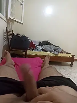 Snapshot of Hot_Boy_2004 chatting on September 2025 05:47:02 PM Hot Boy 2004 online show from September 2025 05:47:02 PM